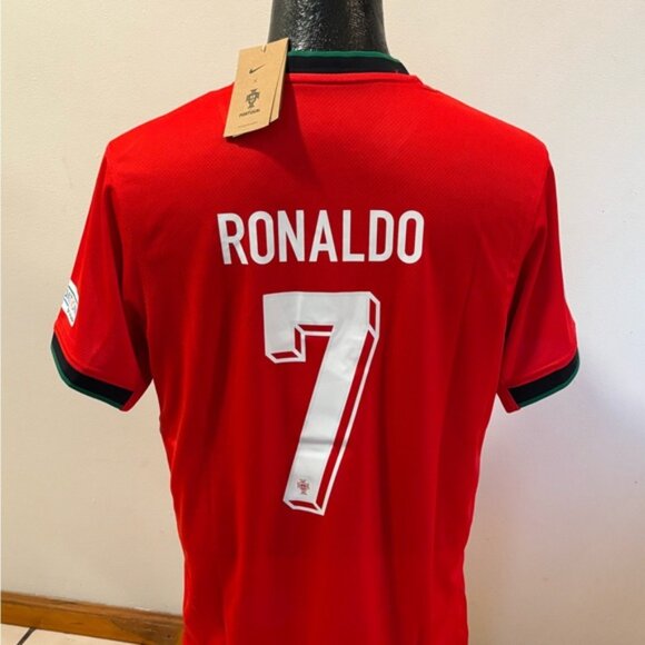 Al Nassr FC Portugal Cristiano Ronaldo Jersey # 7 , Unisex - Picture 11 of 16